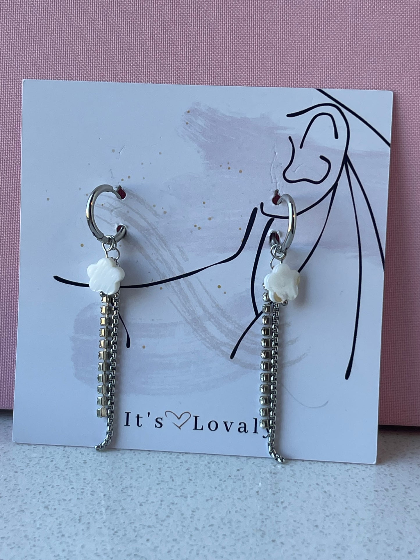 Sparkle white earrings ❥