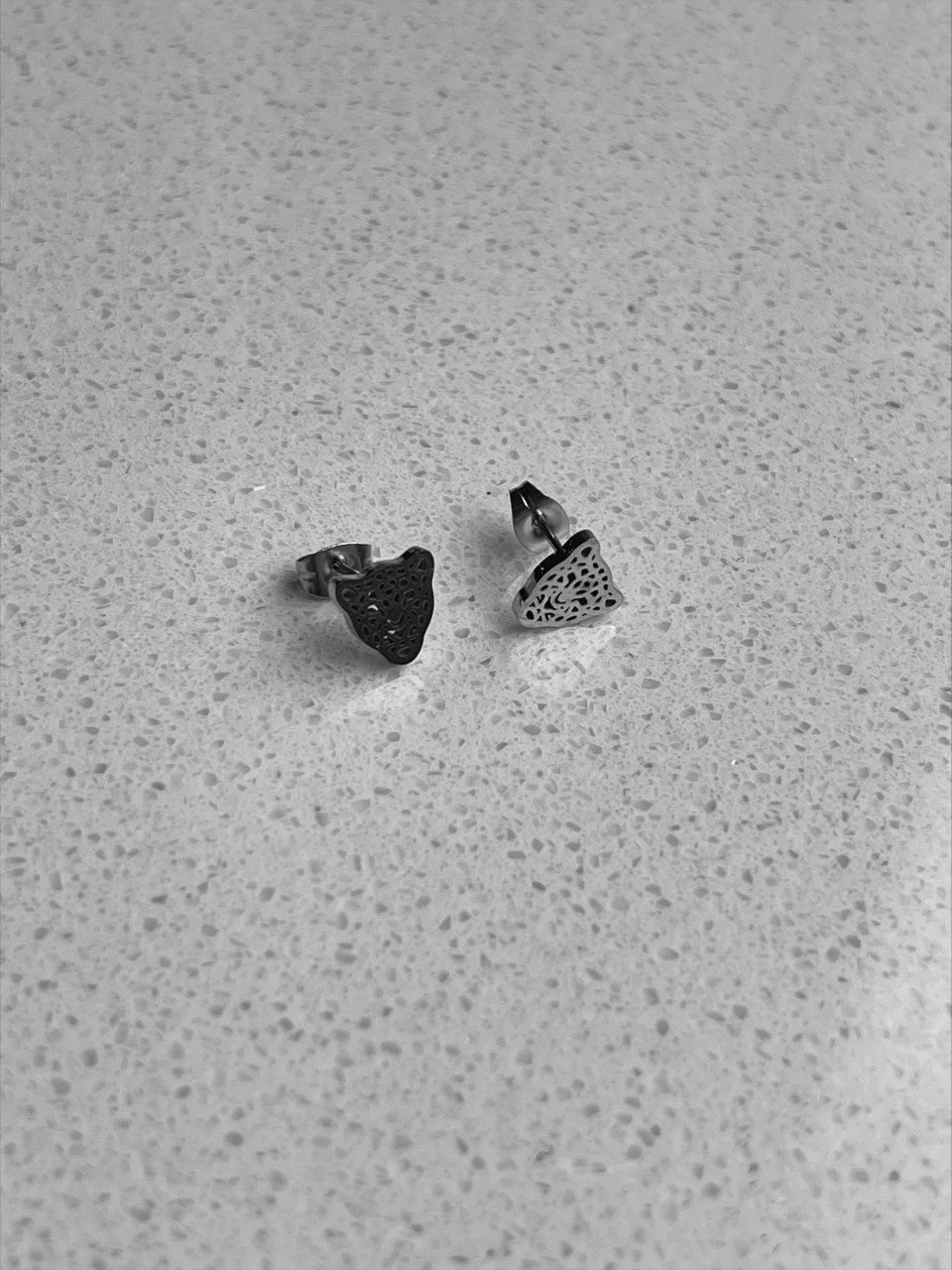 Panter studs