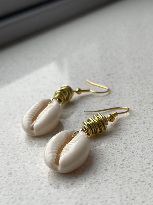 Earrings grote schelp ❥